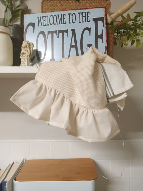 Ruffled Hand towel